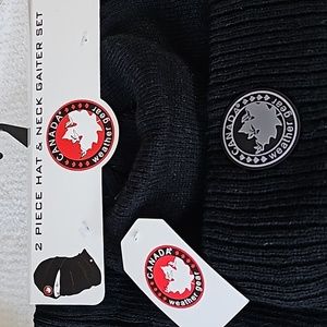 NWT CanadaWeather Hat&Neck Gator Set